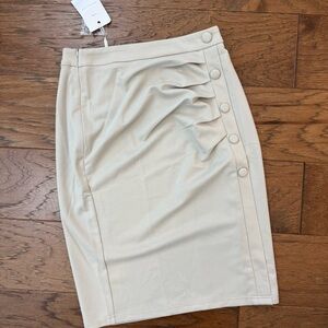 Hobemty NWTChic Cream Button-Accent Pencil Skirt